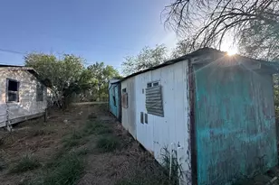 807 Jay, Cotulla, TX 78014 - Photo 5