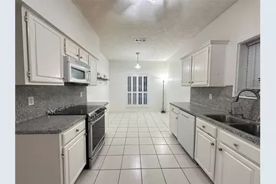 1247 Mountain Lake Drive, Missouri City, TX 77459 - Photo 7