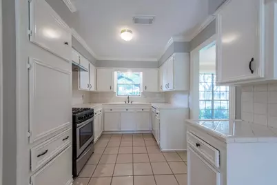 8003 Sharpview Drive, Houston, TX 77036 - Photo 9