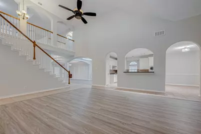 10327 Sablebrook Lane, Houston, TX 77095 - Photo 13
