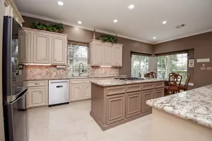 7514 Guinevere Dr, Sugar Land, TX 77479 - Photo 21