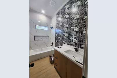 7341 Miley Street, Houston, TX 77028 - Photo 9