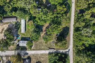 214 E Beaumont Ave, Onalaska, TX 77360 - Photo 13