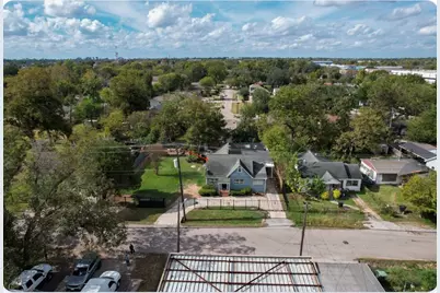 4303 Castor Street, Houston, TX 77022 - Photo 5