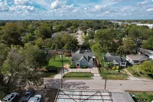 4303 Castor St, Houston, TX 77022 - Photo 5