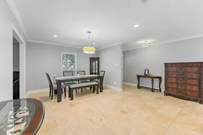 10719 Del Monte Drive, Houston, TX 77042 - Photo 7