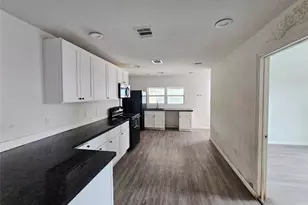 1023 Meyer St, Sealy, TX 77474 - Photo 27