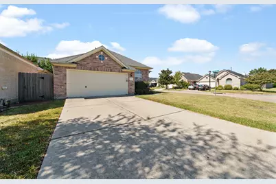 12119 Lakewood Villa Drive, Tomball, TX 77377 - Photo 1
