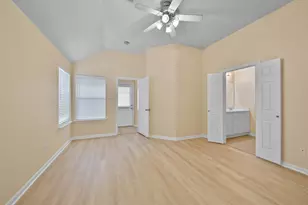 12119 Lakewood Villa Dr, Tomball, TX 77377 - Photo 9