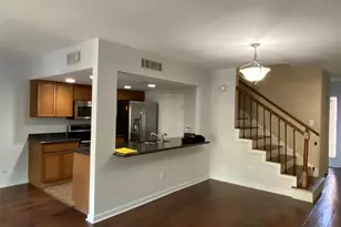 939 Memorial Village Dr, Houston, TX 77024 - Photo 15