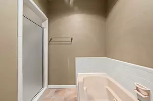 294 Sugar Berry Cir, Houston, TX 77024 - Photo 27