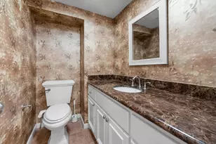 294 Sugar Berry Cir, Houston, TX 77024 - Photo 21