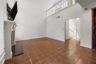 294 Sugar Berry Cir, Houston, TX 77024 - Photo 11