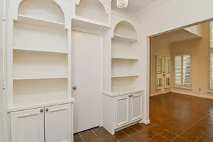 294 Sugar Berry Cir, Houston, TX 77024 - Photo 7