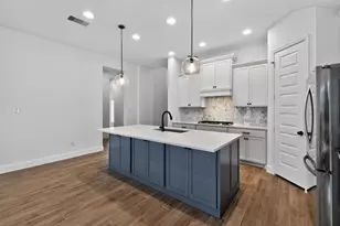 15951 Mahogany Mist Dr, Conroe, TX 77302 - Photo 11