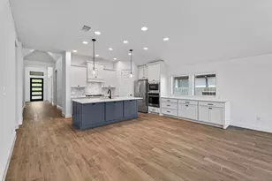 15951 Mahogany Mist Dr, Conroe, TX 77302 - Photo 13