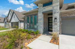 15951 Mahogany Mist Dr, Conroe, TX 77302 - Photo 3