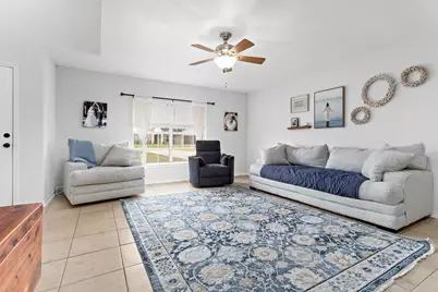 160 Lauren, Orange, TX 77630 - Photo 5