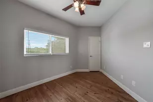 2507 Bay Oaks Harbor Dr, Baytown, TX 77523 - Photo 17