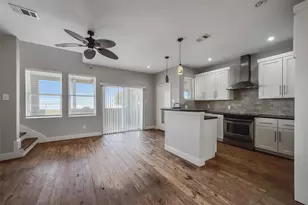 2507 Bay Oaks Harbor Dr, Baytown, TX 77523 - Photo 11