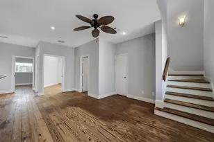 2507 Bay Oaks Harbor Dr, Baytown, TX 77523 - Photo 9