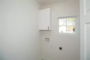 131 Bending Oaks Dr, Livingston, TX 77351 - Photo 13