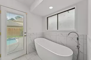 6711 Walton Heath Dr, Houston, TX 77069 - Photo 17