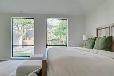 10303 Chevy Chase Drive, Houston, TX 77042 - Photo 25