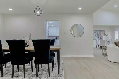 10303 Chevy Chase Drive, Houston, TX 77042 - Photo 21