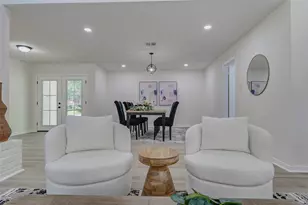 10303 Chevy Chase Dr, Houston, TX 77042 - Photo 17