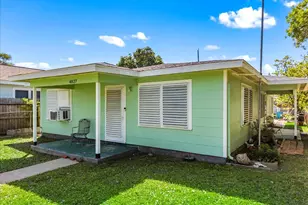 4827 Ave Q 1/2, Galveston, TX 77551 - Photo 19