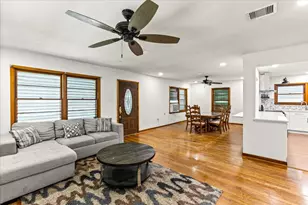 4827 Ave Q 1/2, Galveston, TX 77551 - Photo 3