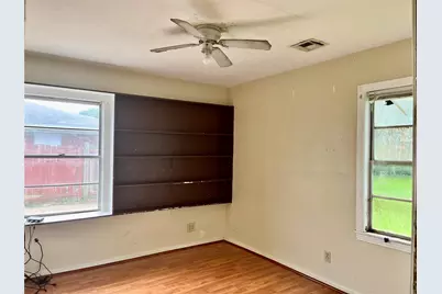 216 21st Avenue N, Texas City, TX 77590 - Photo 9