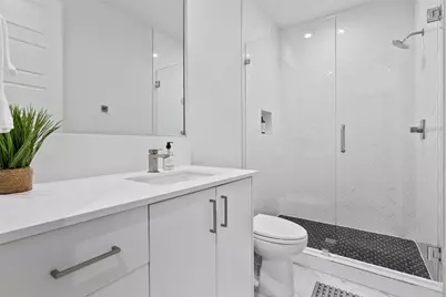 4305 Roseland Avenue, Dallas, TX 75204 - Photo 9