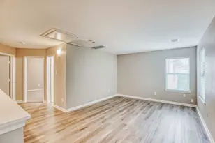 9526 Yearling Branch Dr, Houston, TX 77075 - Photo 15