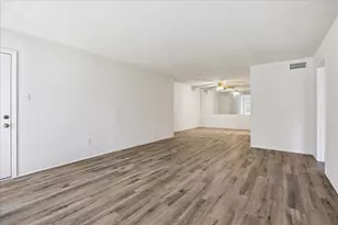 6500 Sands Point Dr, Houston, TX 77074 - Photo 7