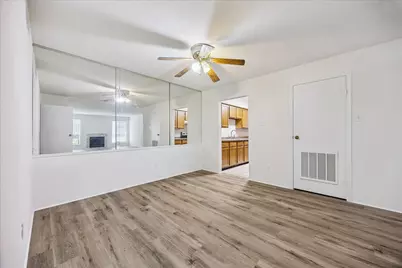 6500 Sands Point Drive #407, Houston, TX 77074 - Photo 5