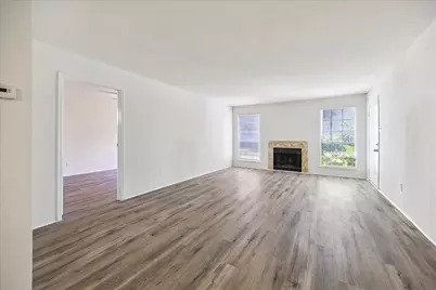 6500 Sands Point Drive #407, Houston, TX 77074 - Photo 3