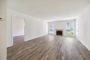 6500 Sands Point Dr, Houston, TX 77074 - Photo 3