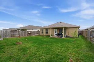 1202 Filly Crk Dr, Alvin, TX 77511 - Photo 31