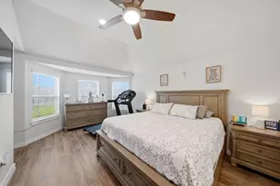 1202 Filly Crk Dr, Alvin, TX 77511 - Photo 23
