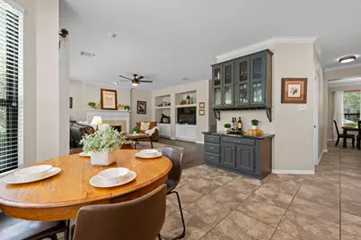 72 W Sandalbranch Circle, The Woodlands, TX 77382 - Photo 19