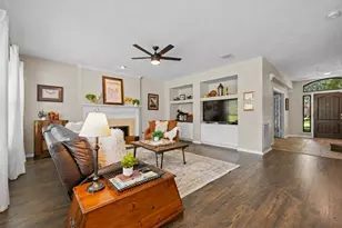 72 W Sandalbranch Cir, The Woodlands, TX 77382 - Photo 17