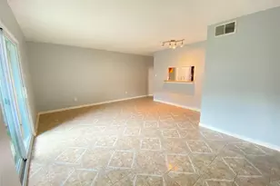 215 Postoffice, Galveston, TX 77550 - Photo 3