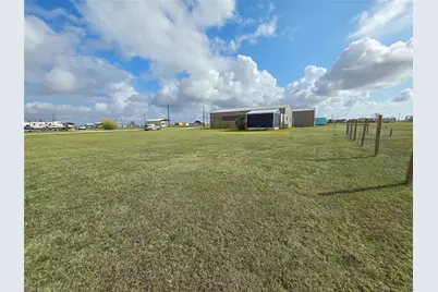 301 Tarpon Drive, Palacios, TX 77465 - Photo 15