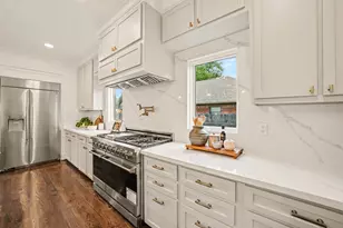 1138 Fugate St, Houston, TX 77009 - Photo 9