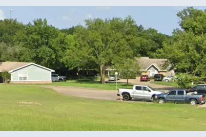 389 S Texas Street, Emory, TX 75440 - Photo 5