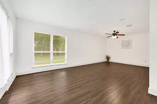 10519 Sagewillow Ln, Houston, TX 77089 - Photo 13