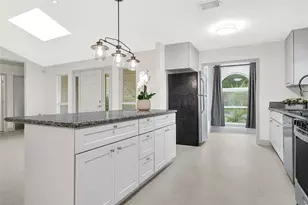 10519 Sagewillow Ln, Houston, TX 77089 - Photo 9