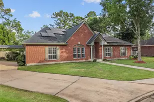 816 Sherwood Forest Dr, Dickinson, TX 77539 - Photo 3
